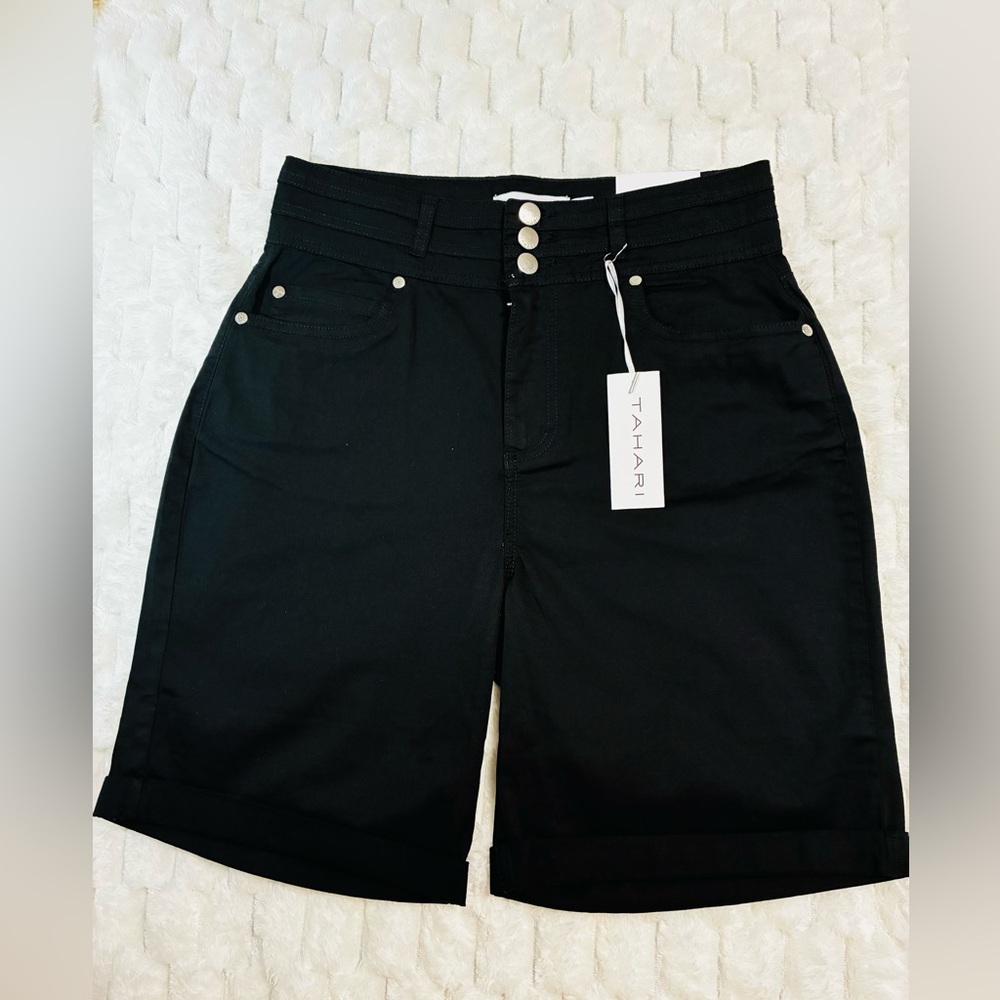 Tahari Black Bermuda Shorts - Size 6/28